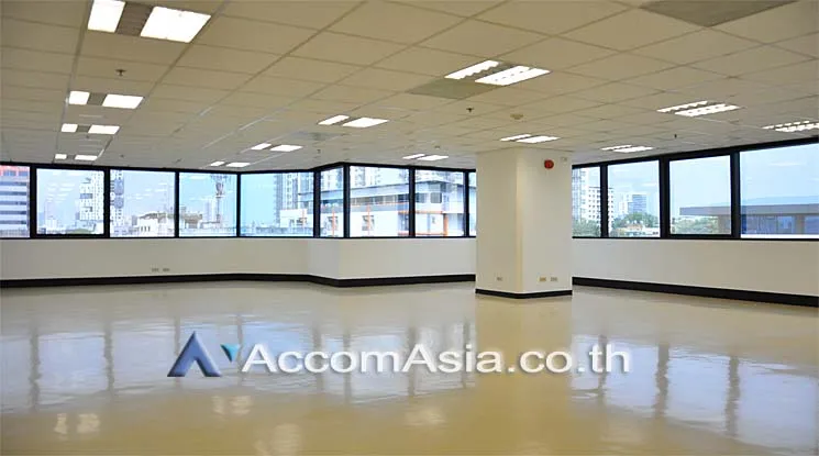 unit Office space For Rent in Ratchadaphisek, Bangkok  near MRT Ratchadaphisek (AA13768)